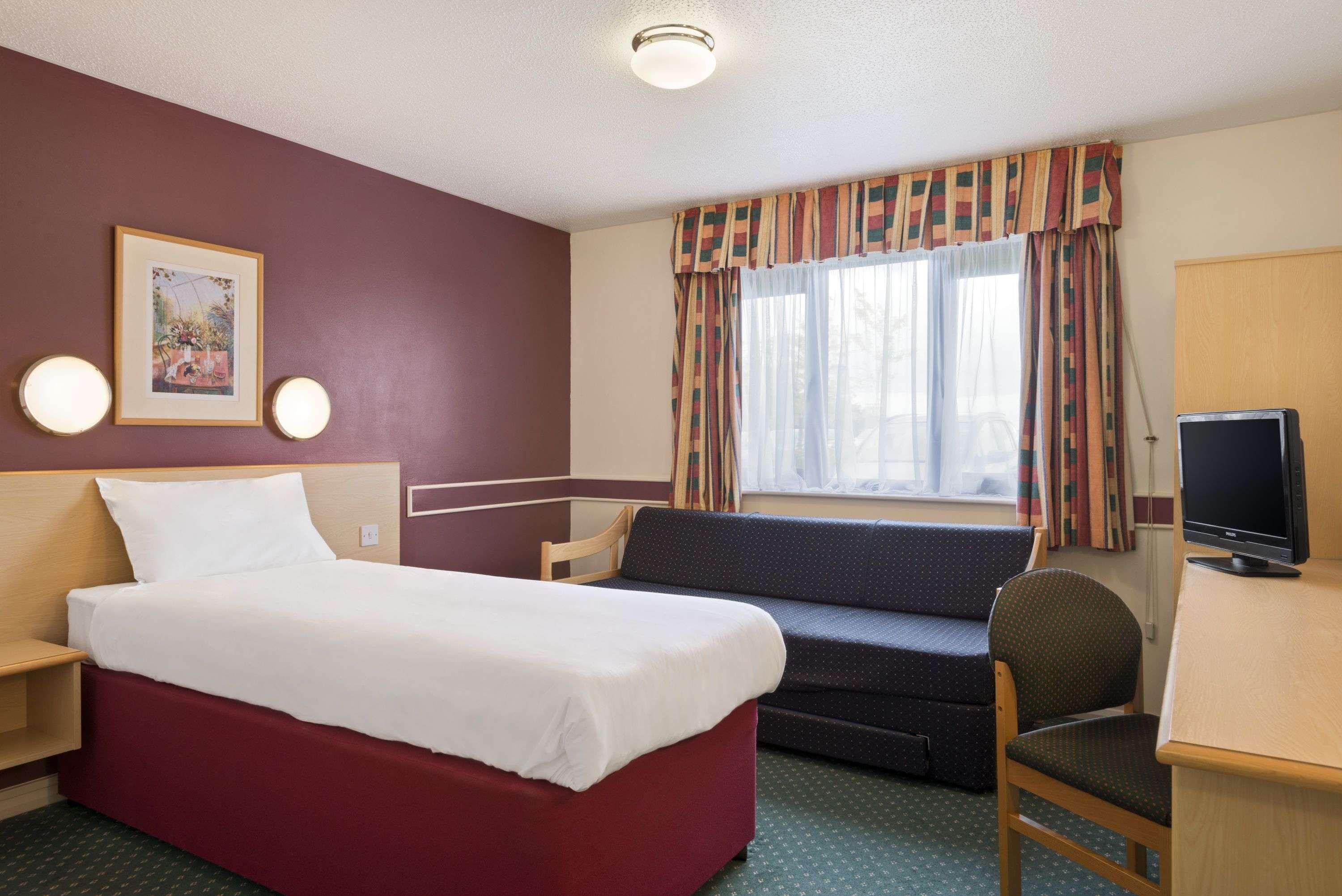 Days Inn Hotel Sheffield South Harthill  Esterno foto